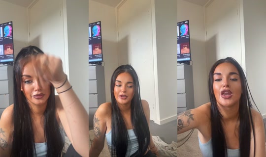 zoe.mackenziex TikTok Live — Oct 1, 2026, 10:52 AM
