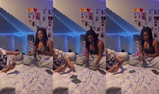 zoe19am TikTok Live — Oct 5, 2026, 6:17 AM