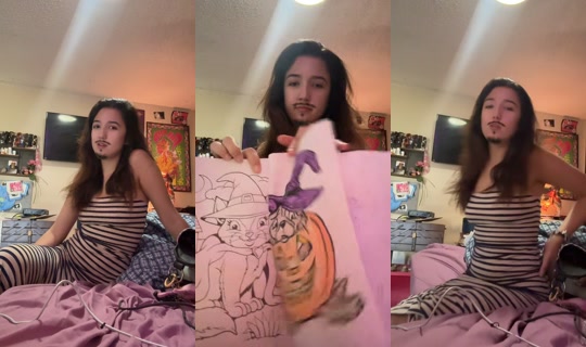 zolodoloo TikTok Live — Aug 25, 2026, 8:34 PM