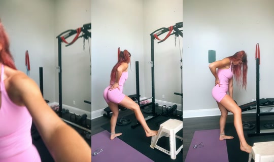 zombmxm TikTok Live — Aug 21, 2026, 7:42 PM