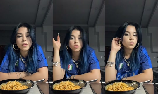 zumralovely TikTok Live — Aug 21, 2026, 10:33 PM